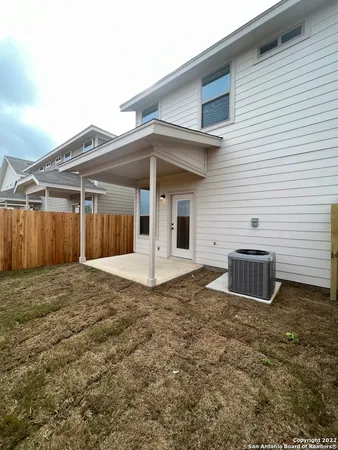 $1,550 | 7618 Agave Bend, Unit 101, San Antonio, TX 78253