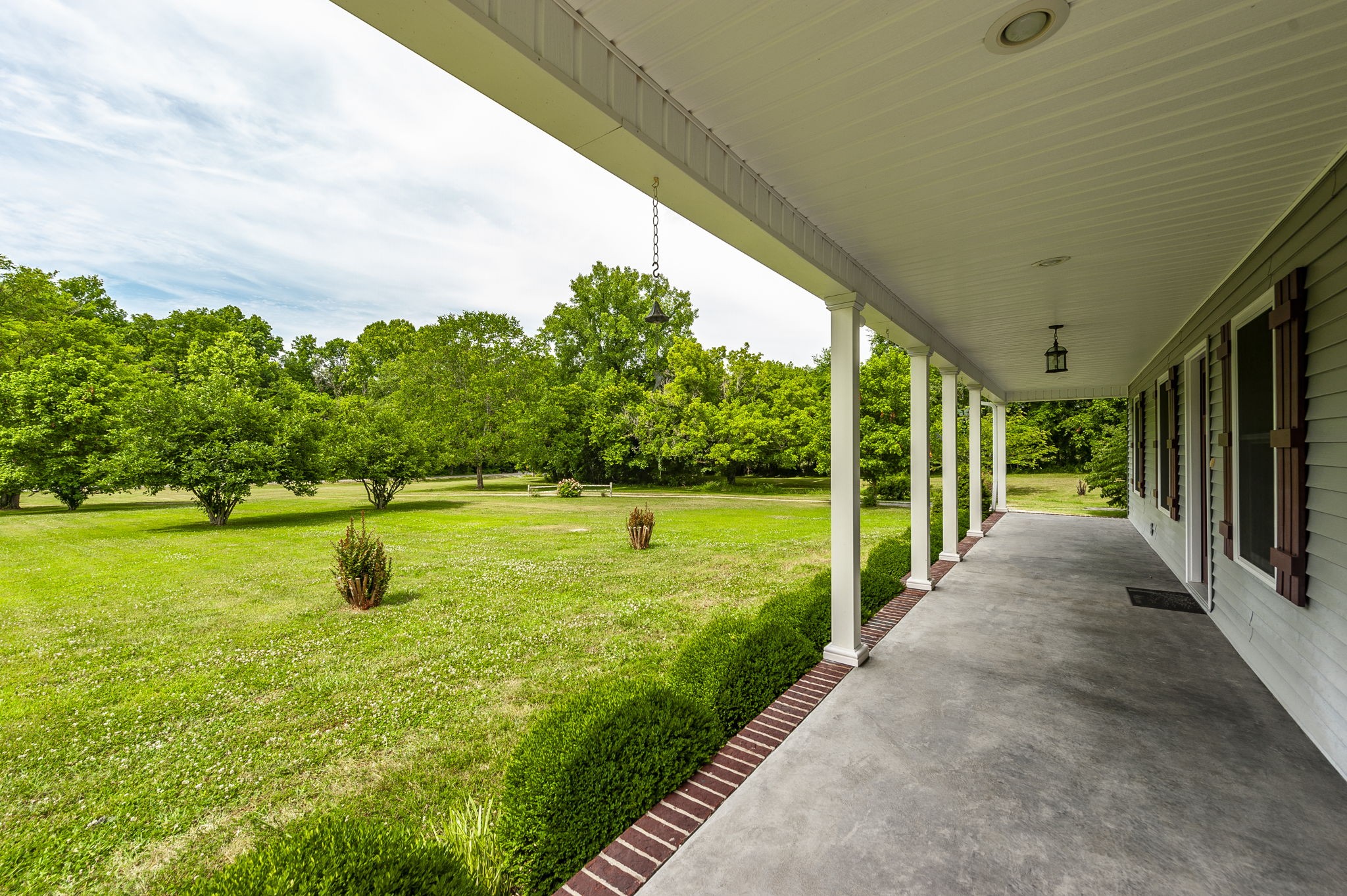 365 Mutton Hollow Hill Road Bethpage, TN 37022 - Photo 5 of 32 Gallery Image 5