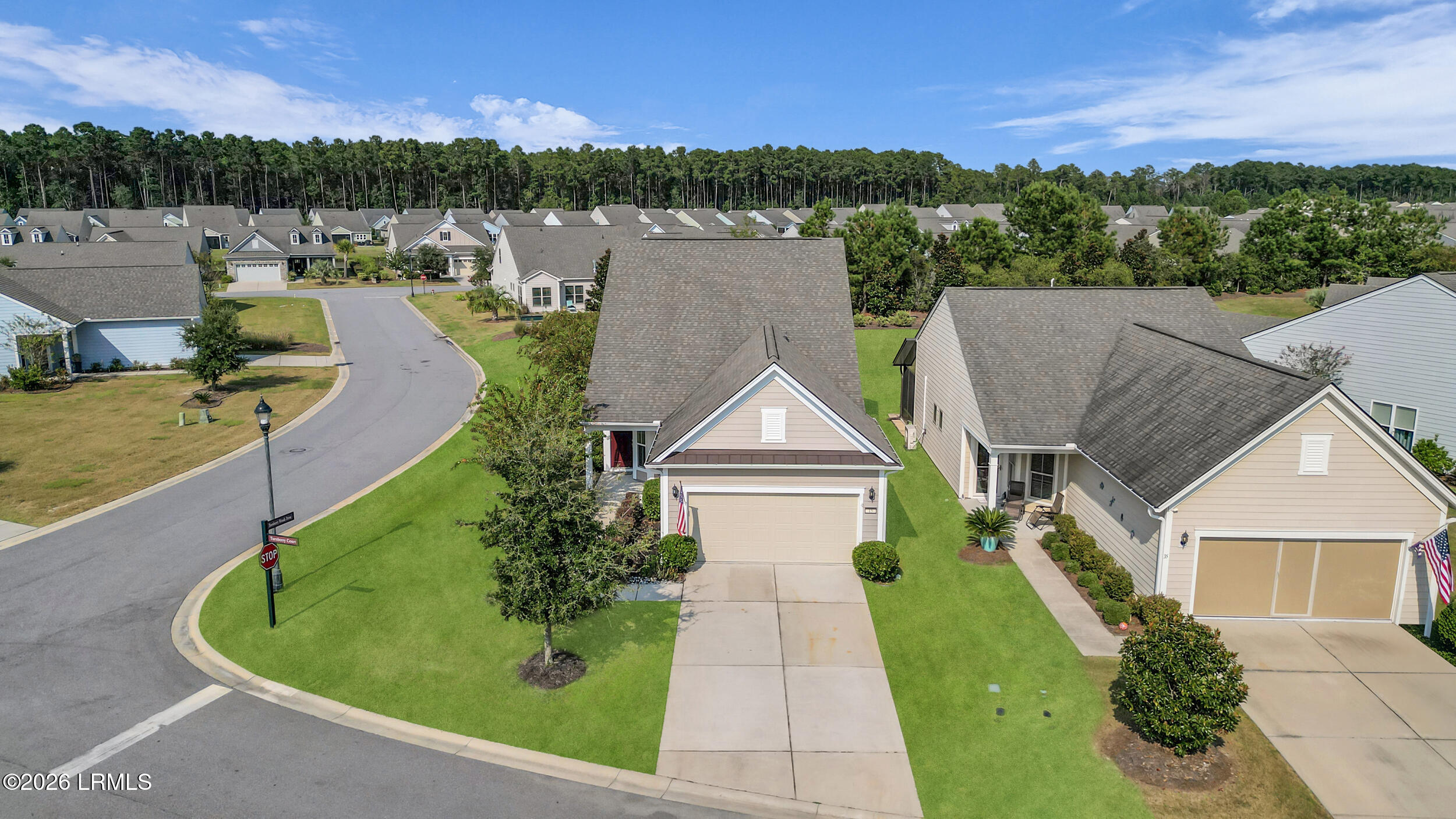 15 Turnberry Way Bluffton, SC 29910 - Photo 4 of 52 2_dji_0260-1
