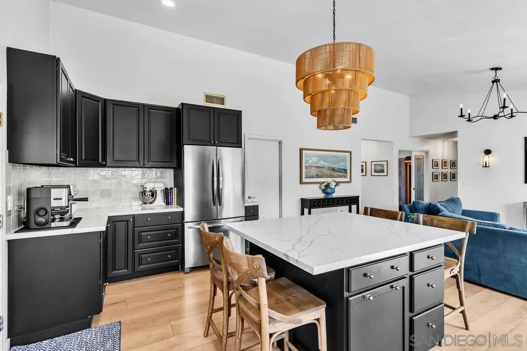 10929 Anja Way Lakeside, CA 92040 - Photo 7 of 36 Gallery Image 7