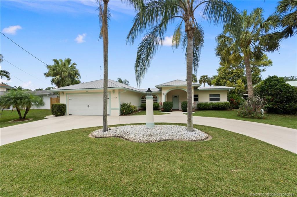 1759 Southwest Dyer Point Road Palm City, FL 34990 - Photo 3 of 56 Gallery Image 3
