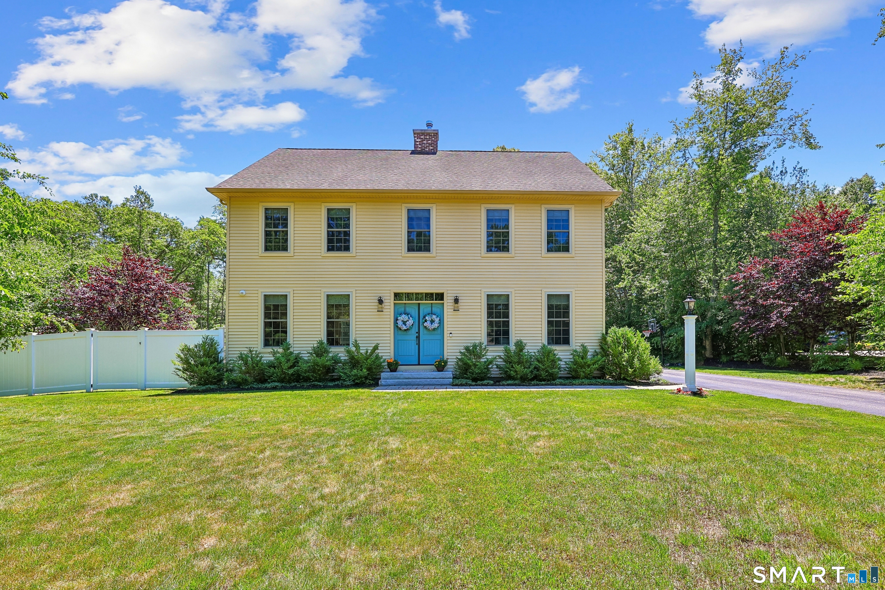 29 Green Valley Lake Road East Lyme, CT 06333 - Photo 2 of 38