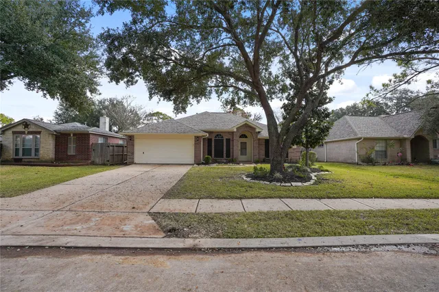 $349,000 | 7114 Brockington Drive, Katy, TX 77494