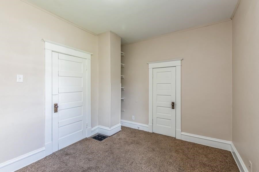 820 Center Point Road Northeast Cedar Rapids, IA 52402 - Photo 19 of 29 Gallery Image 19