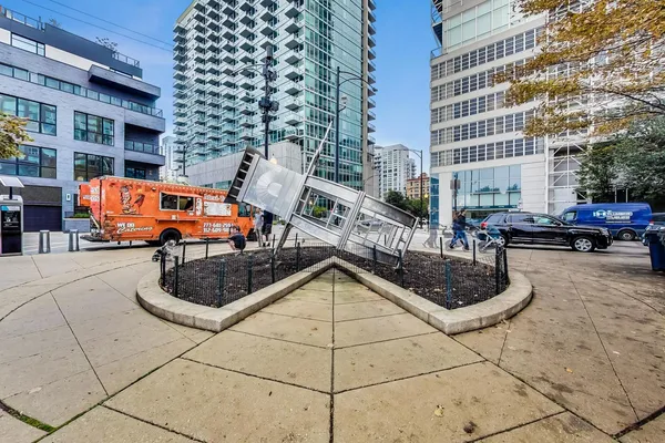 $570,000 | 653 North Kingsbury Street, Unit 1907, Chicago, IL 60654