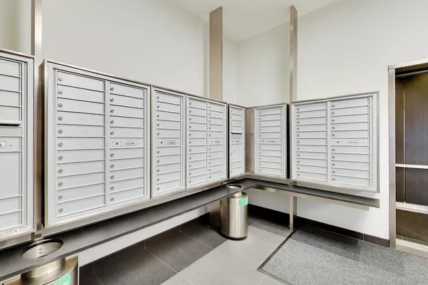 $570,000 | 653 North Kingsbury Street, Unit 1907, Chicago, IL 60654