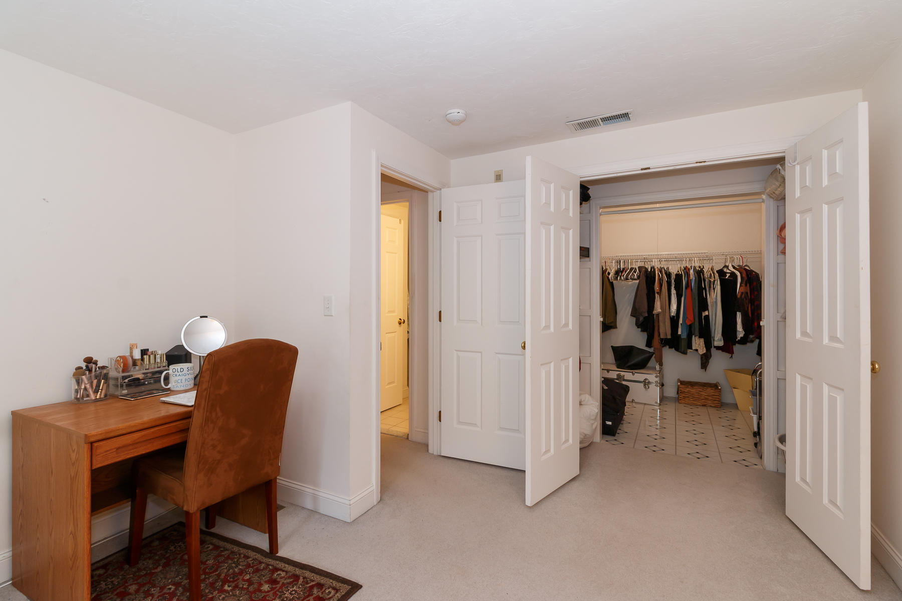 36 Windsor Point Mashpee, MA 02649 - Photo 16 of 23 a view of a livingroom with furniture and a hallway