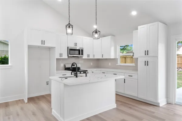 $349,990 | 16230 Dunmoor Drive, Houston, TX 77059