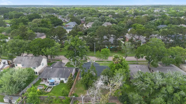 $349,990 | 16230 Dunmoor Drive, Houston, TX 77059
