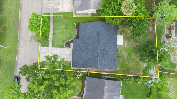 $349,990 | 16230 Dunmoor Drive, Houston, TX 77059