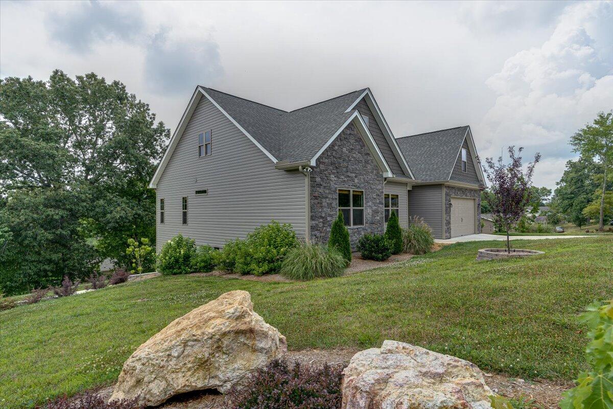 226 Raintree Lane Chattanooga, TN 37421 - Photo 35 of 40 36-226 Raintree-36