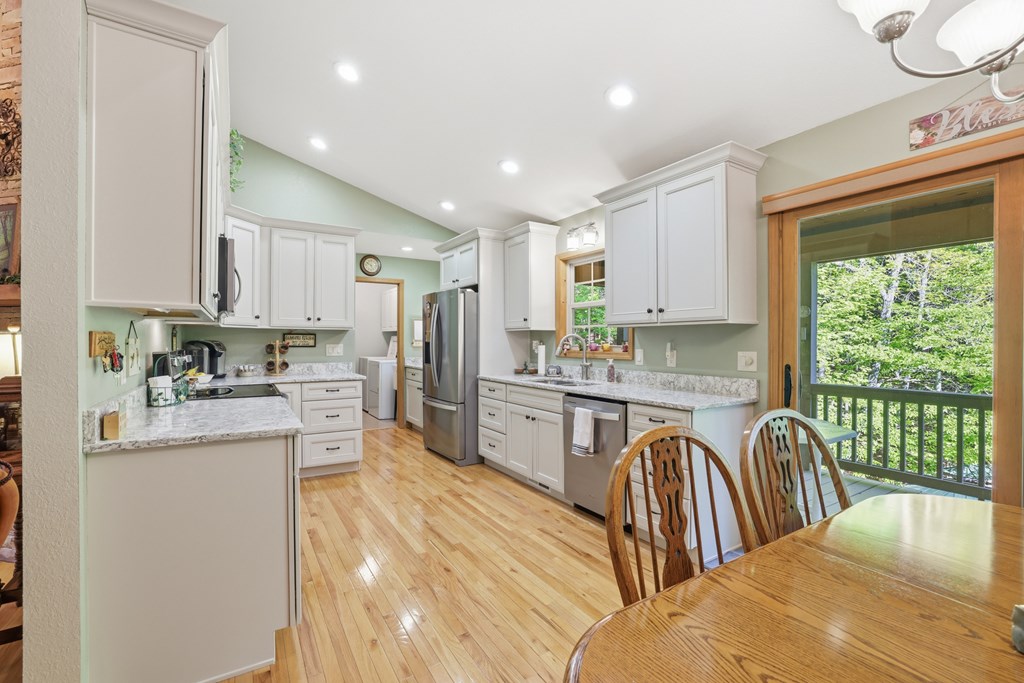 82 Rileigh Ridge Blairsville, GA 30512 - Photo 21 of 56 Gallery Image 21