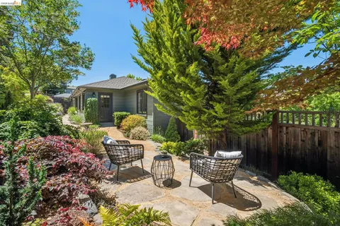 $1,295,000 | 2363 Leimert Boulevard, Oakland, CA 94602