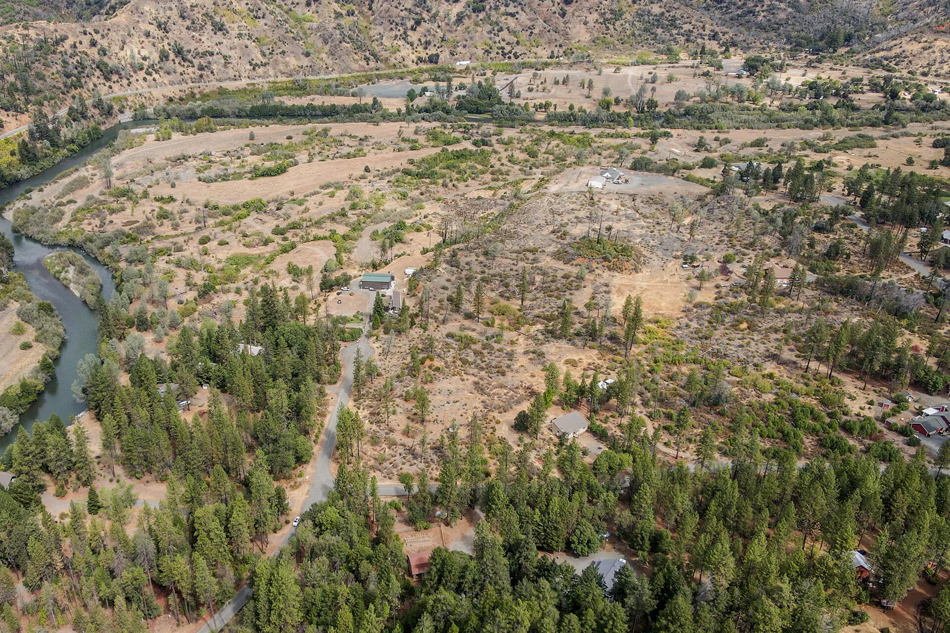 2130 Wintu Pass Road Junction City, CA 96048 - Photo 8 of 29 0040