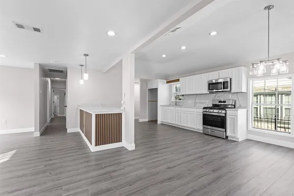$3,000 | 2435 Sharon Street, Dallas, TX 75211