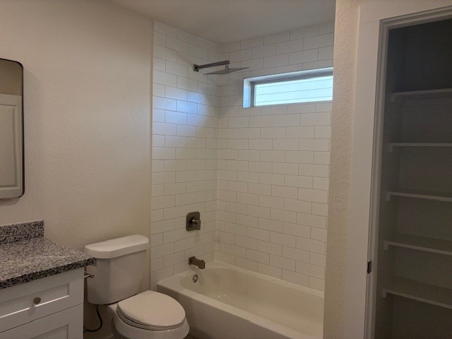 1010 4th Street Hempstead, TX 77445 - Photo 11 of 16