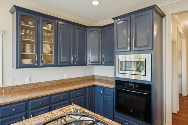 $999,000 | 4977 St Annes Court, Ann Arbor, MI 48103