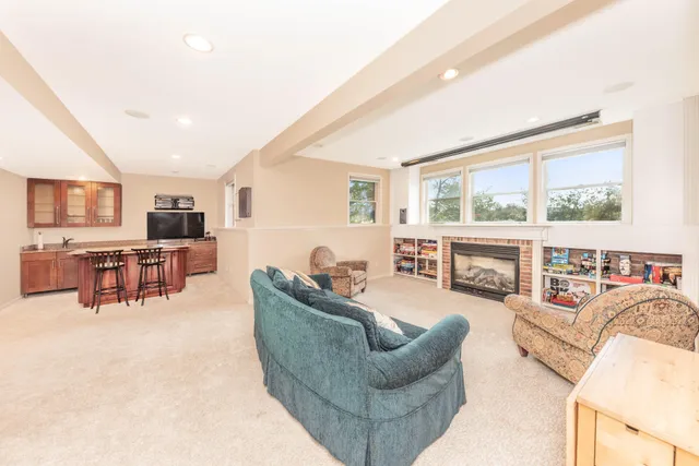 $999,000 | 4977 St Annes Court, Ann Arbor, MI 48103