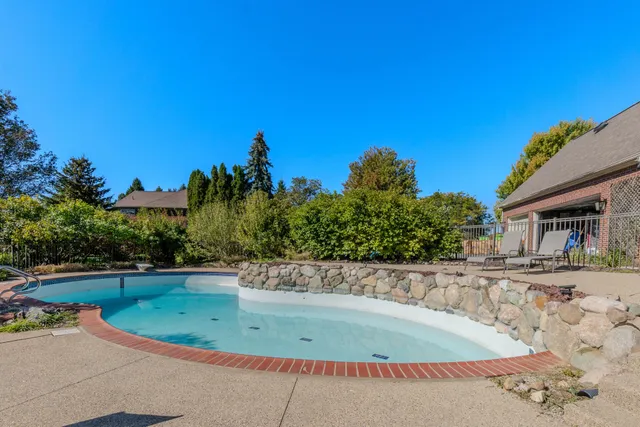 $999,000 | 4977 St Annes Court, Ann Arbor, MI 48103