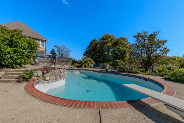 $999,000 | 4977 St Annes Court, Ann Arbor, MI 48103