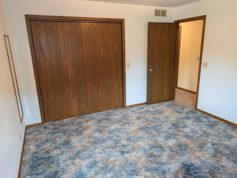 600 8th Street Southwest Wells, MN 56097 - Photo 20 of 34