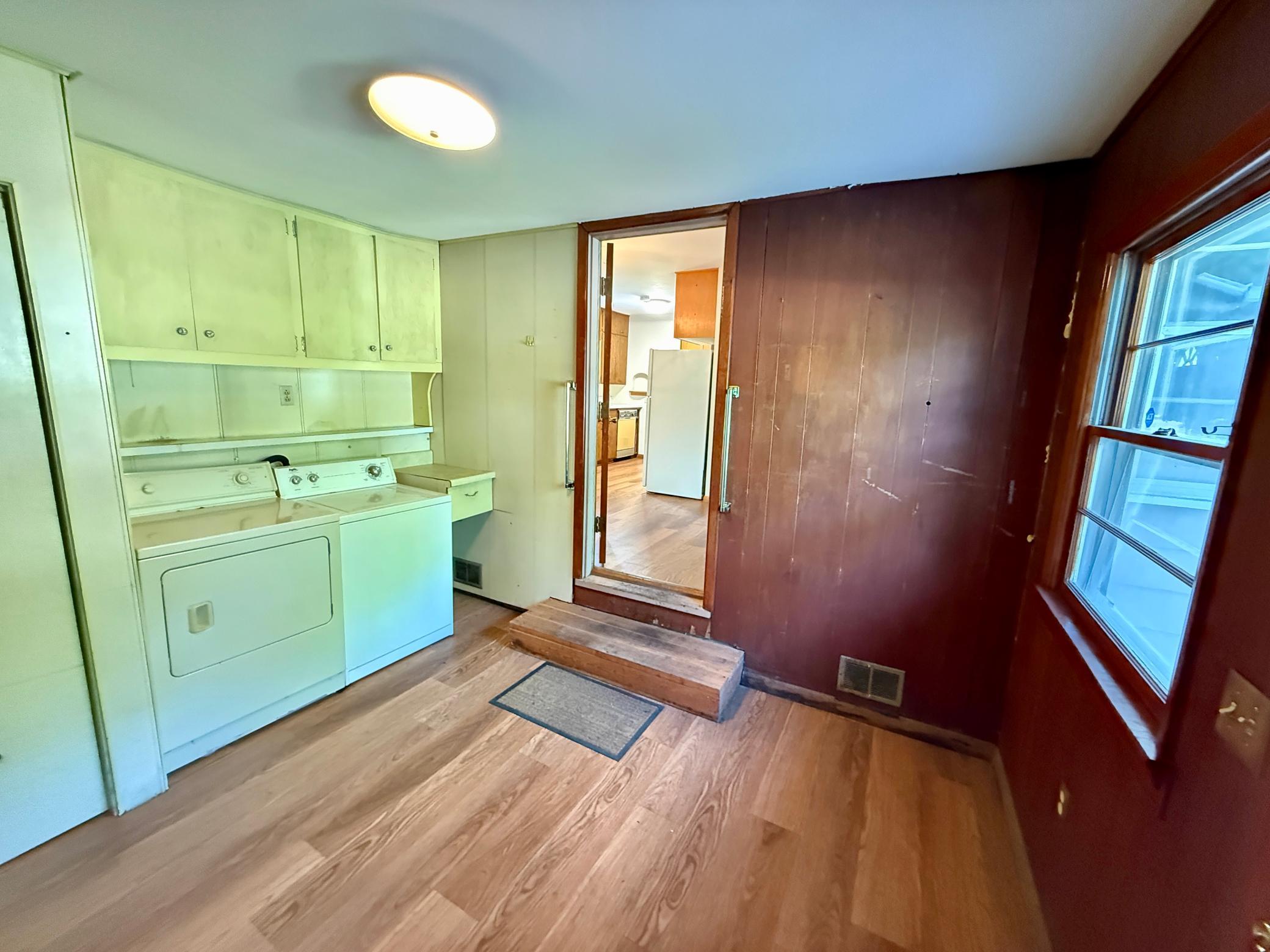 220 South 4th Street Bird Island, MN 55310 - Photo 13 of 20