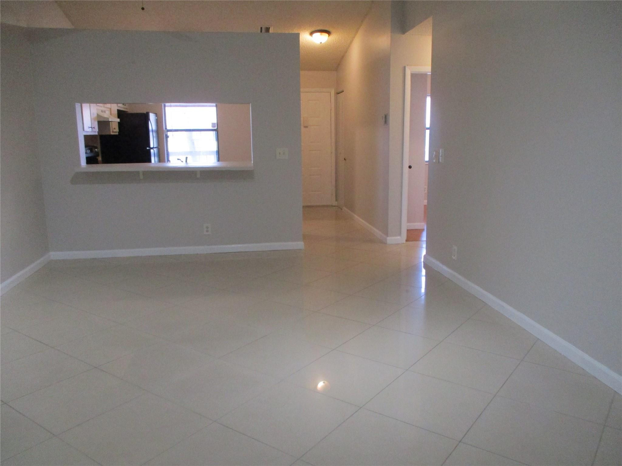 22052 Palms Way, Unit 205 Boca Raton, FL 33433 - Photo 14 of 28 Photo 14