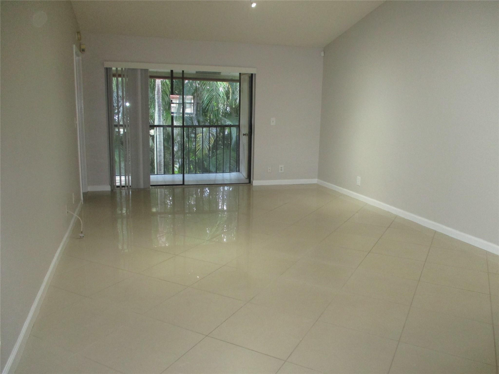 22052 Palms Way, Unit 205 Boca Raton, FL 33433 - Photo 16 of 28 Photo 16