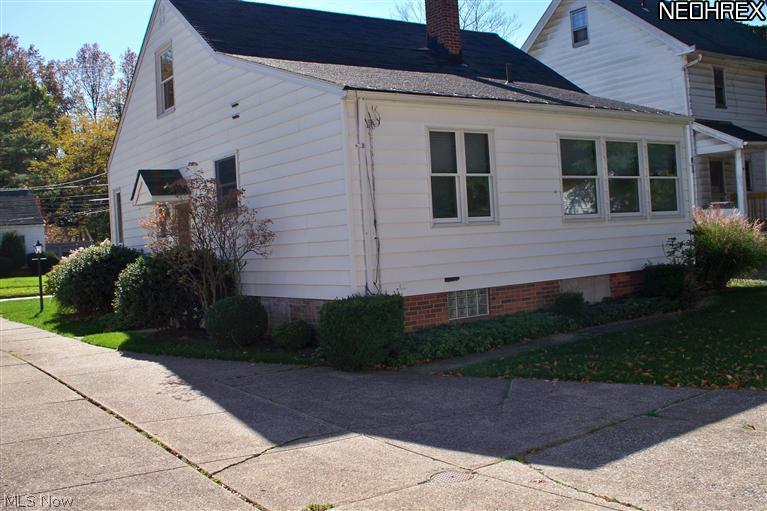 1830 Keystone Road Cleveland, OH 44134 - Photo 2 of 25