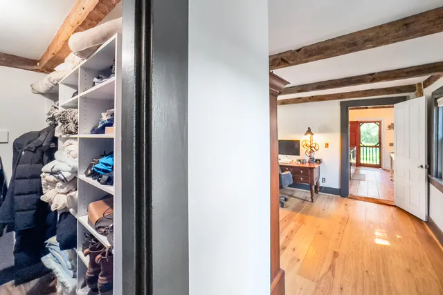 $950,000 | 935 Dutch Neck Road, Waldoboro, ME 04572