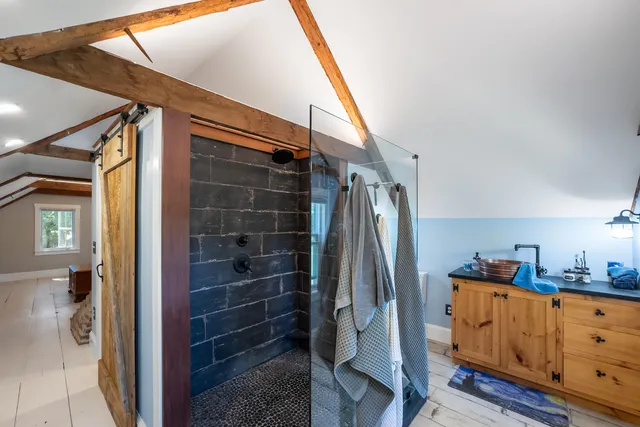 $950,000 | 935 Dutch Neck Road, Waldoboro, ME 04572