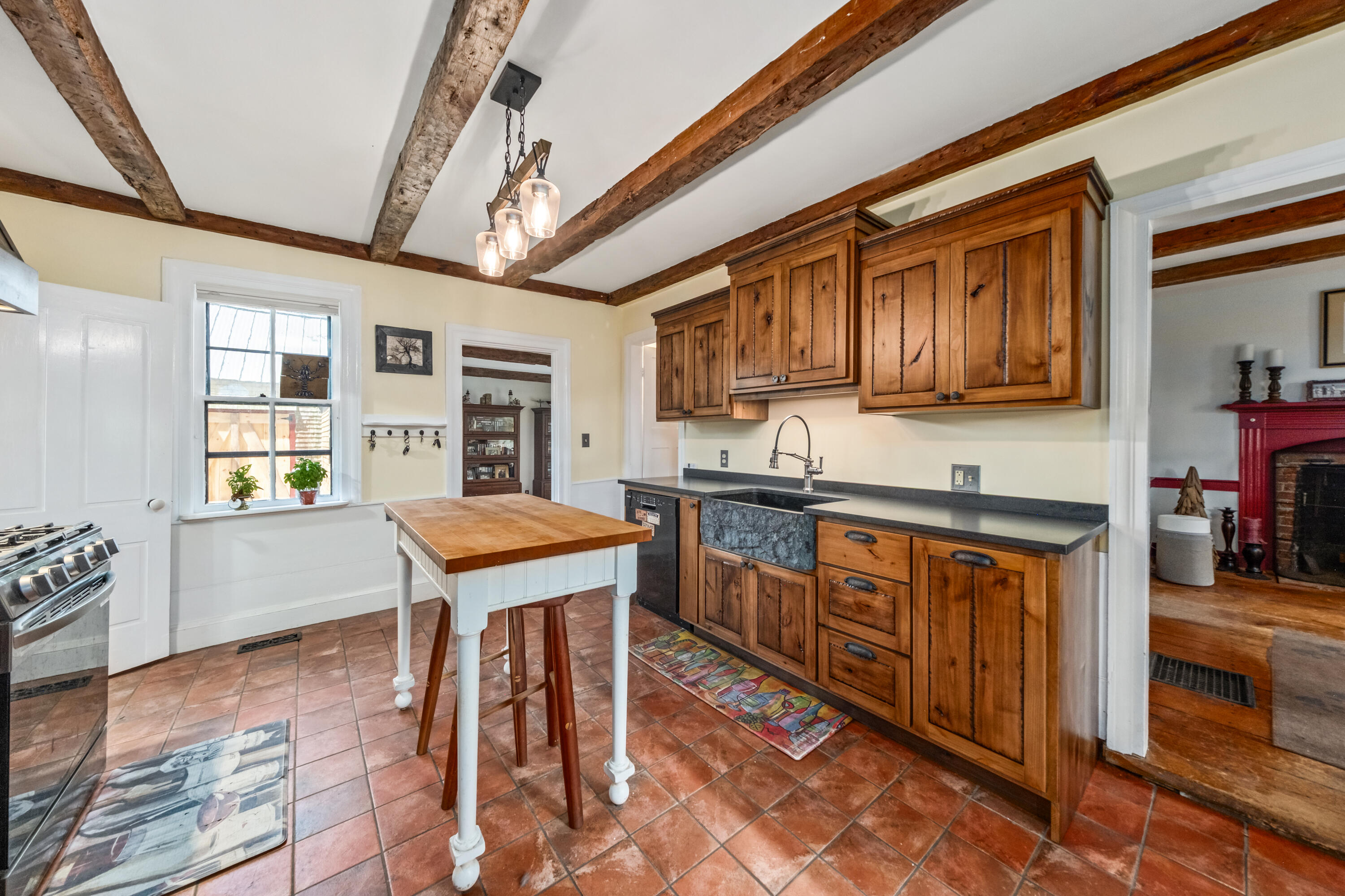 935 Dutch Neck Road Waldoboro, ME 04572 - Photo 8 of 78 Kitchen