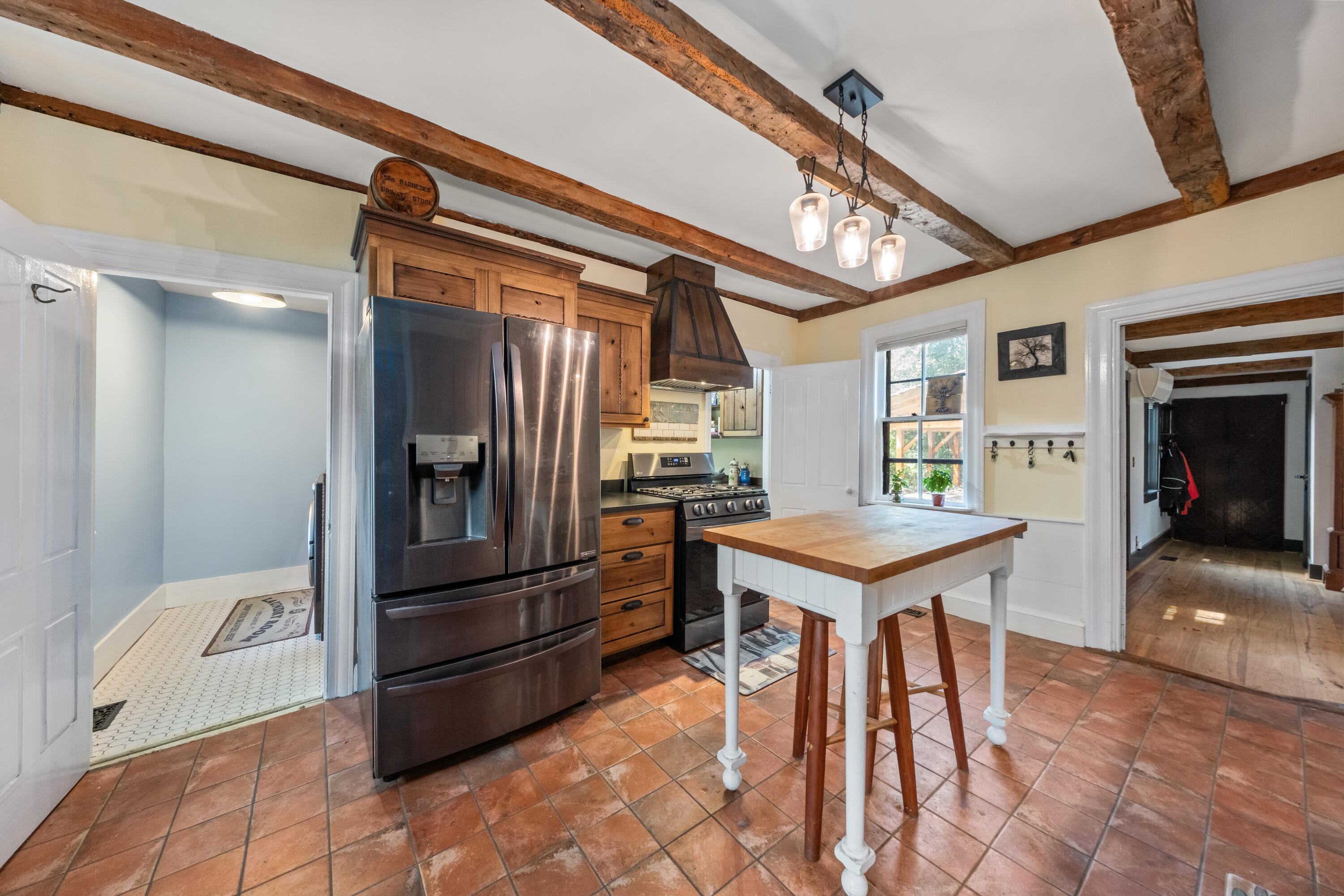 935 Dutch Neck Road Waldoboro, ME 04572 - Photo 10 of 78 Kitchen