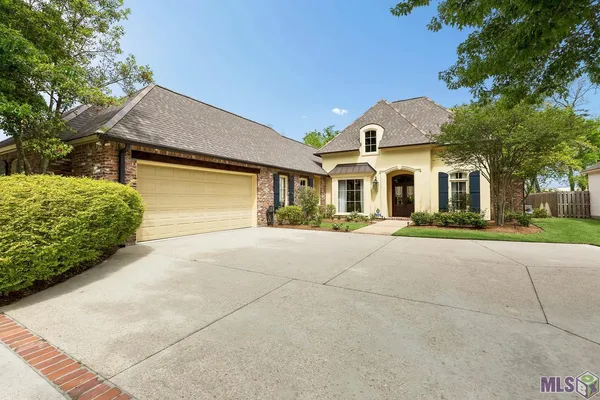 $705,000 | 13528 Landmark Drive, Baton Rouge, LA 70810