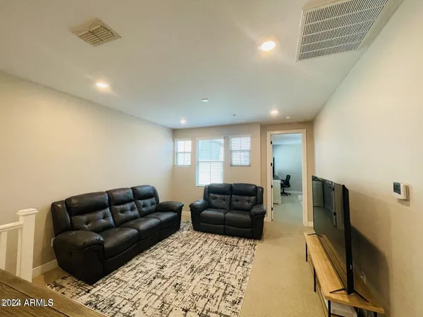 $2,500 | 3855 South McQueen Road, Unit 70, Chandler, AZ 85286