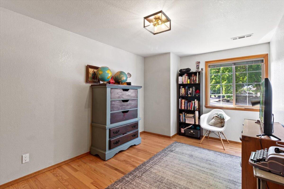 830 Amanda Way Central Point, OR 97502 - Photo 19 of 27 20-830 Amanda Way-20