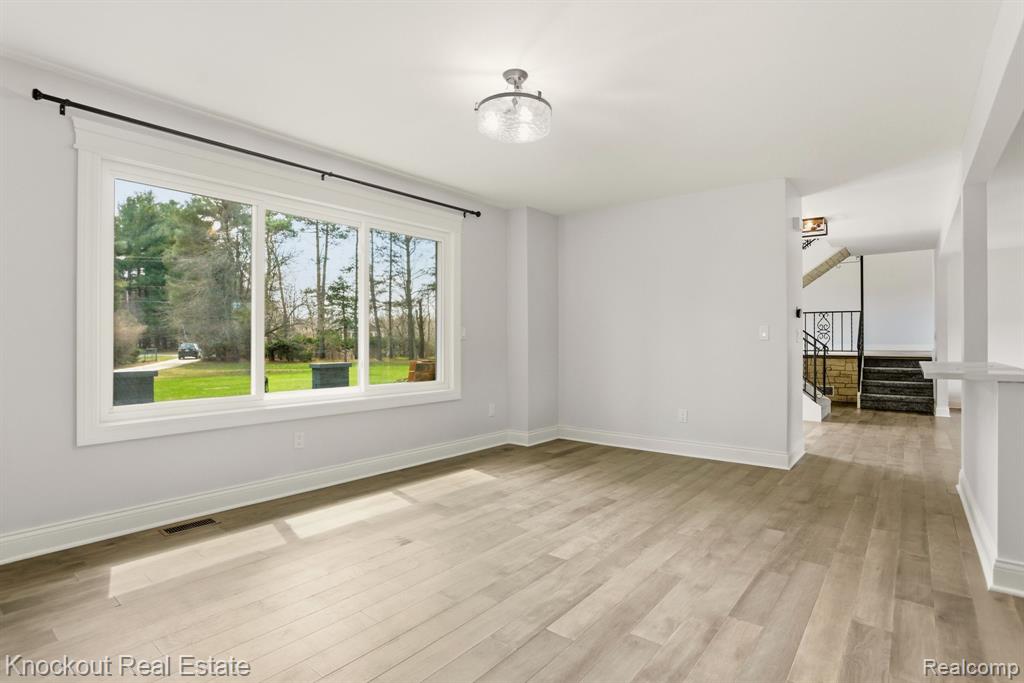 9239 Lange Road Birch Run, MI 48415 - Photo 16 of 75