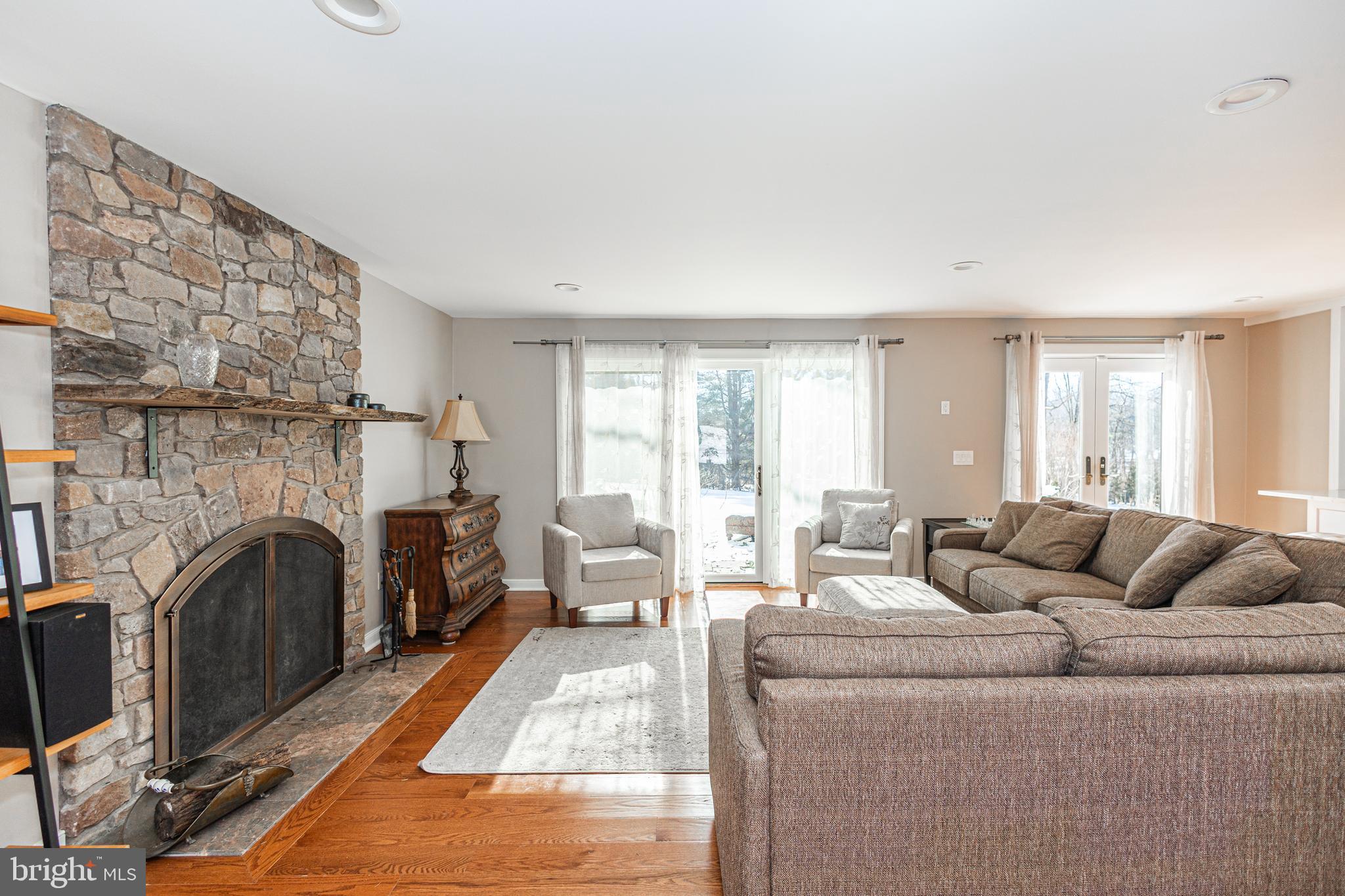 3320 North Sugan Road New Hope, PA 18938 - Photo 8 of 51 Gallery Image 8