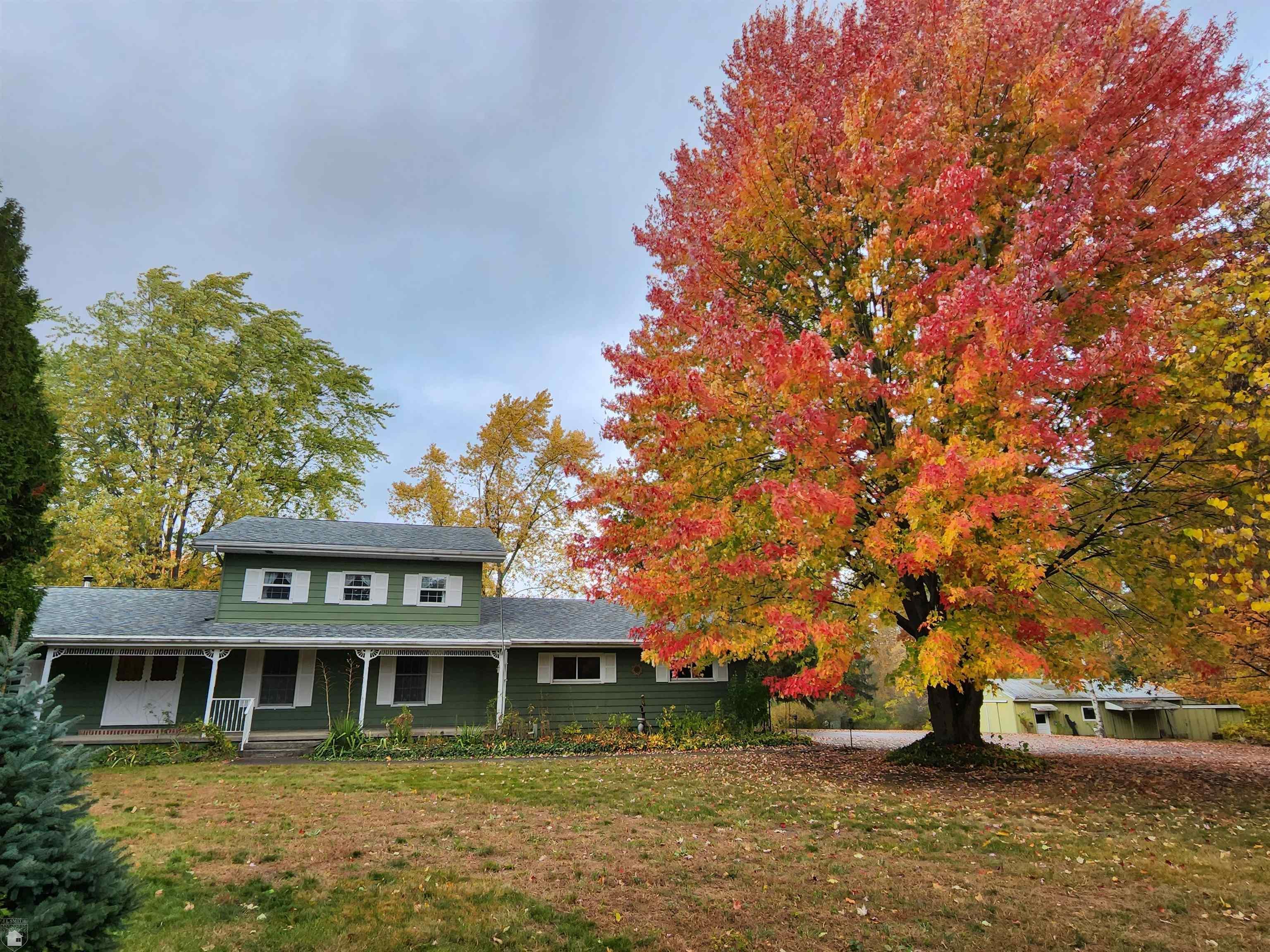 4410 Atkins Road Port Huron, MI 48060 - Photo 2 of 63