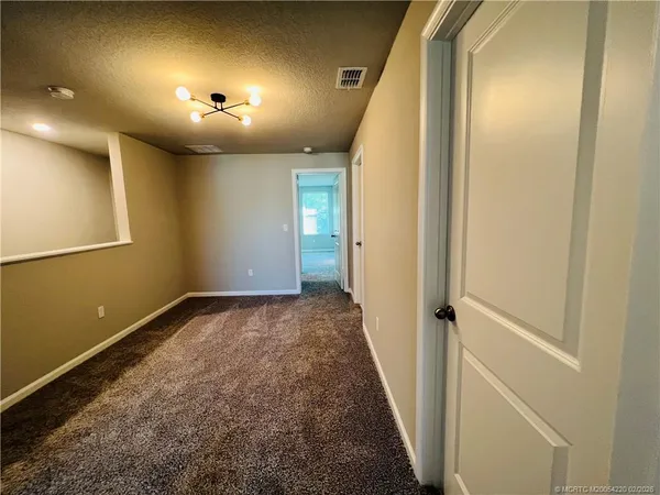 $2,500 | 3913 Mentmore Lane, Stuart, FL 34997