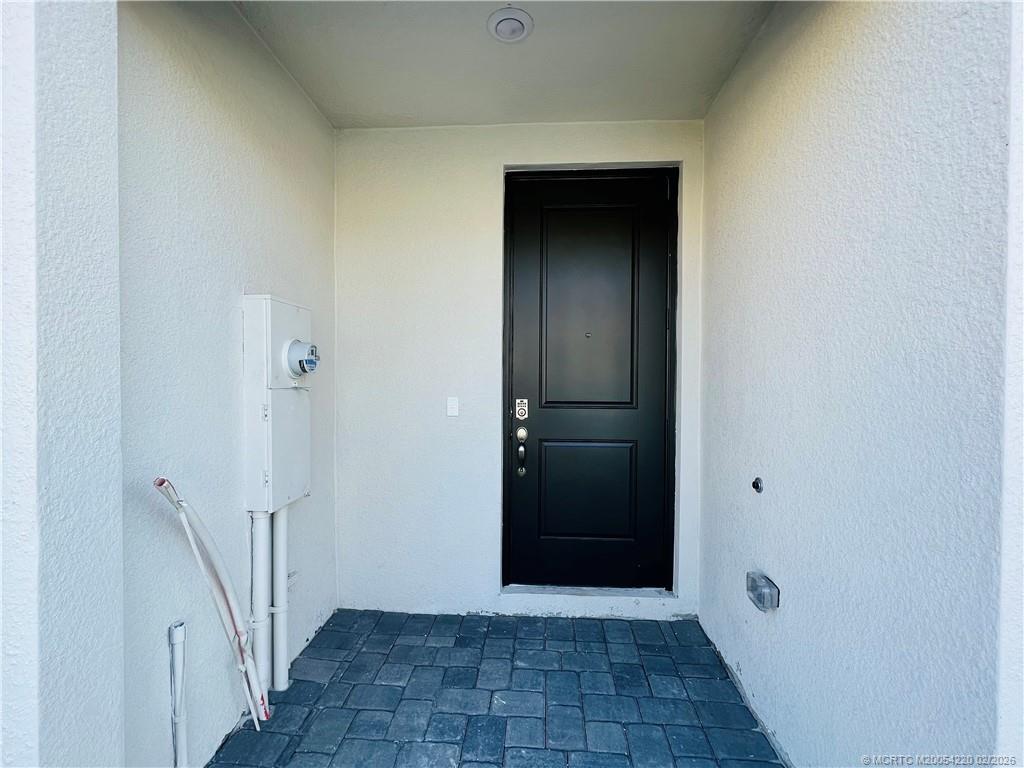 3913 Mentmore Lane Stuart, FL 34997 - Photo 6 of 80