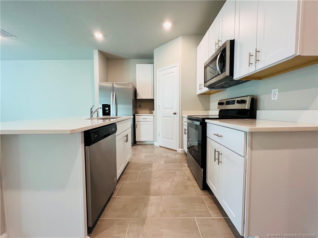 3913 Mentmore Lane Stuart, FL 34997 - Photo 9 of 80