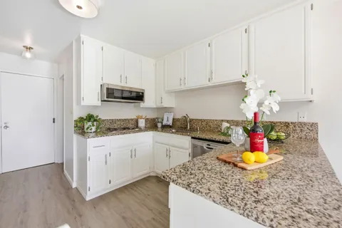 $999,888 | 2337 Royal Ann Drive, Union City, CA 94587