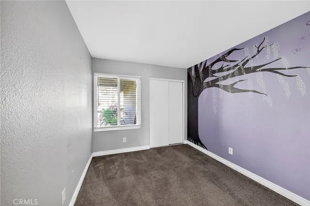 a view of a window in an empty room