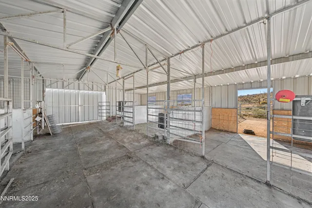 a view of a house with a dry yard