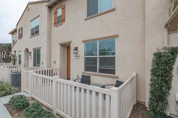 $465,000 | 477 North Beechwood Avenue, Unit 183, Rialto, CA 92376