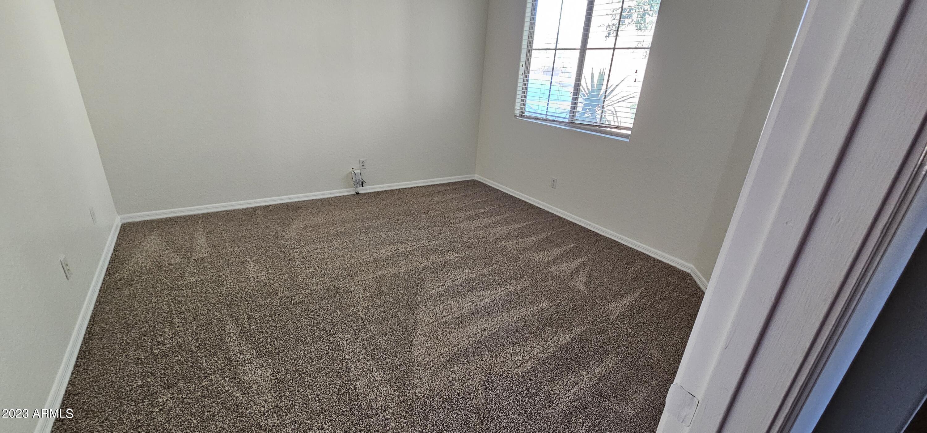 3989 East Hummingbird Lane Phoenix, AZ 85050 - Photo 17 of 18 20230620_143114