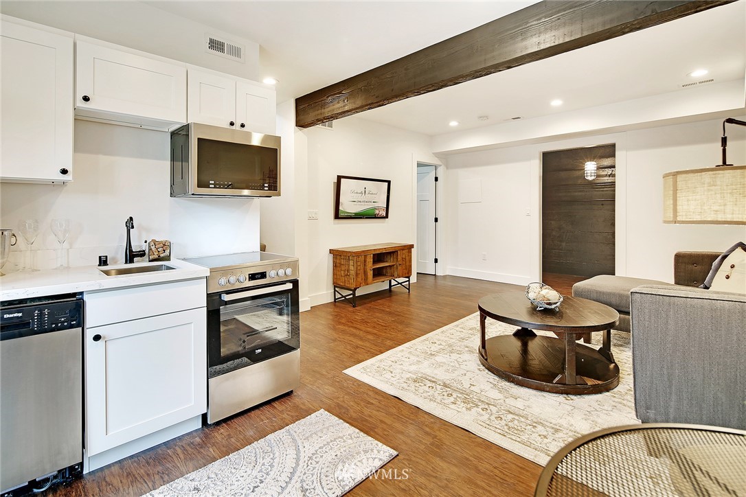 5012 40th Avenue Southwest Seattle, WA 98136 - Photo 20 of 29 Gallery Image 20