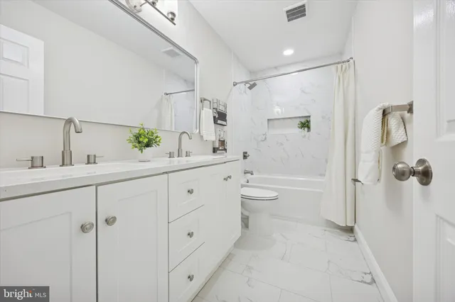 $669,000 | 1 Wortham Court, Bear, DE 19701