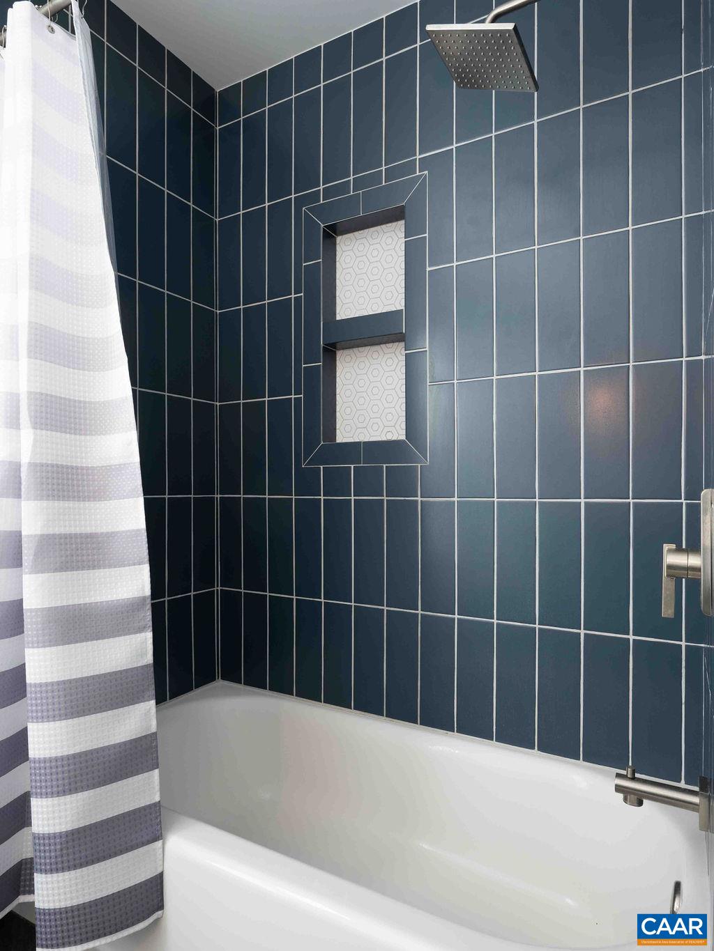 1205 Hunters Ridge Road Earlysville, VA 22936 - Photo 24 of 35 a bathroom with a bathtub